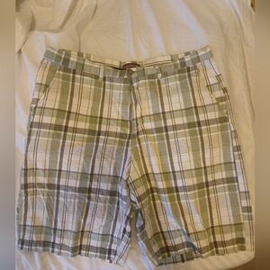 Covington Size 36 Mens Plaid Shorts Casual Green, Brown And Cream